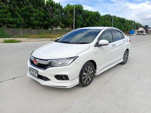 Honda City 1.5V plus ปี2017 สีขาว